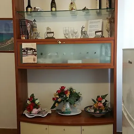 Palazzo Antico 圣特雷莎加卢拉